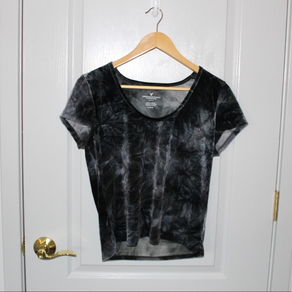 AMERICAN EAGLE VELVET TIE DYE CROP TEE